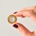 Descubra se é melhor guardar dinheiro ou investir. Aprenda como montar uma reserva de emergência e quando começar a aplicar seus recursos para conquistar seus objetivos financeiros.